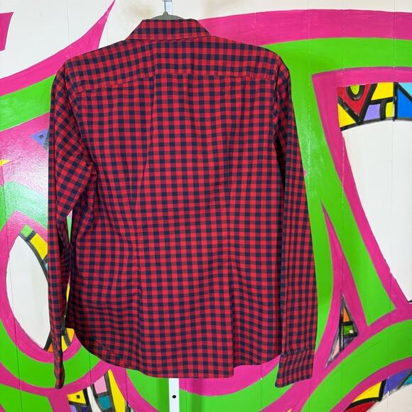 Chaps Red and Black Casual Button Down Shirt. Size Medium. Excellent condition! - Picture 6 of 6